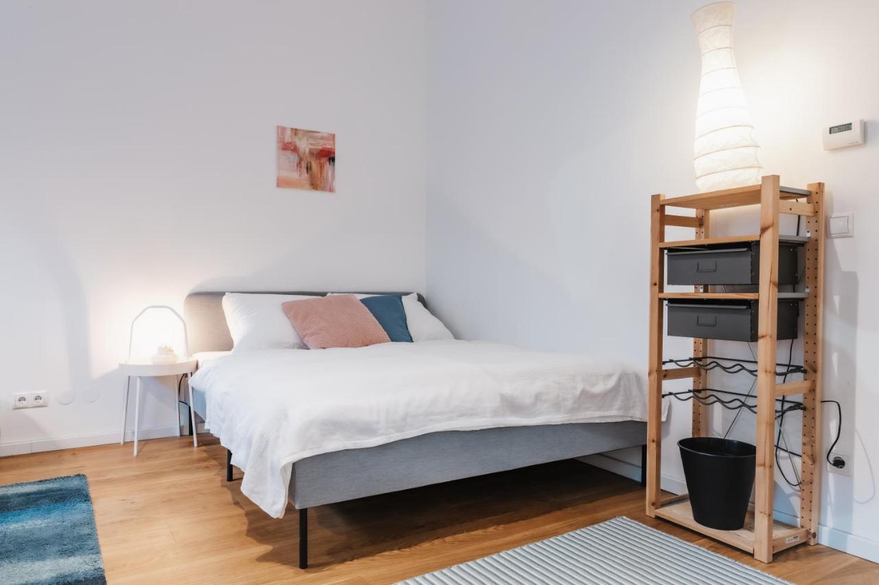 Cozy Apartment, 2 Private Terraces, 8 Min To City Center Bécs Kültér fotó
