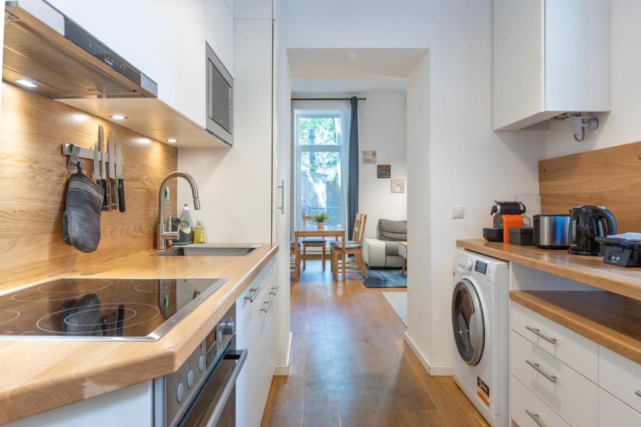 Cozy Apartment, 2 Private Terraces, 8 Min To City Center Bécs Kültér fotó